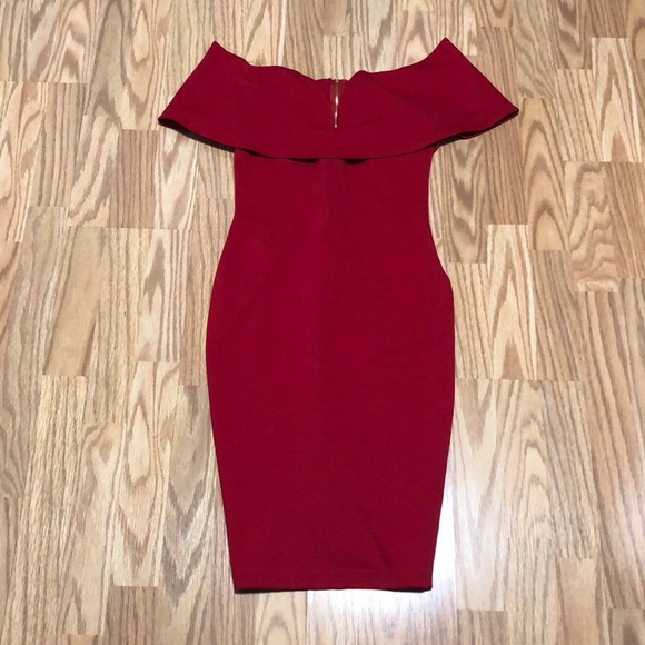 Windsor Dresses & Skirts - Red off the shoulder Windsor dress. NWT